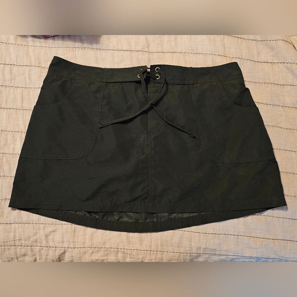 Kona Sol Swim Skort size XL